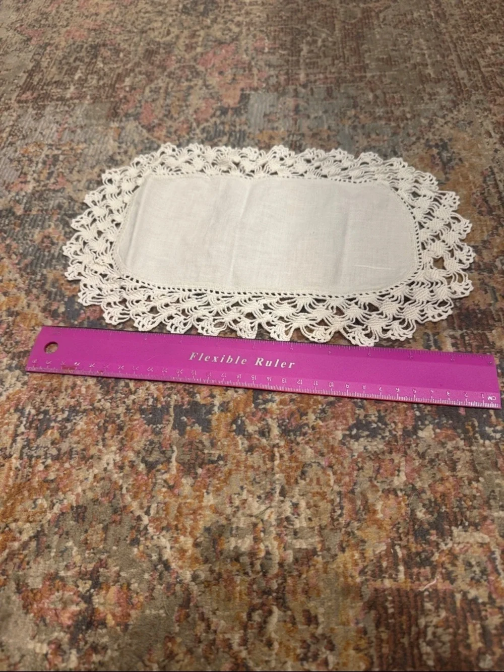 Set of 4 Vintage Lace Crochet Dollies, White / Cream / Tan, Floral Pattern